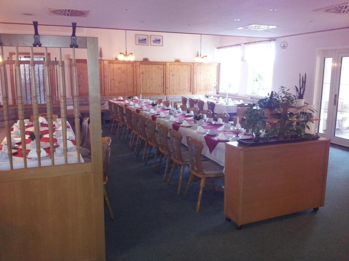Hotel "Zum Einsiedler" Deutschneudorf Quarto foto